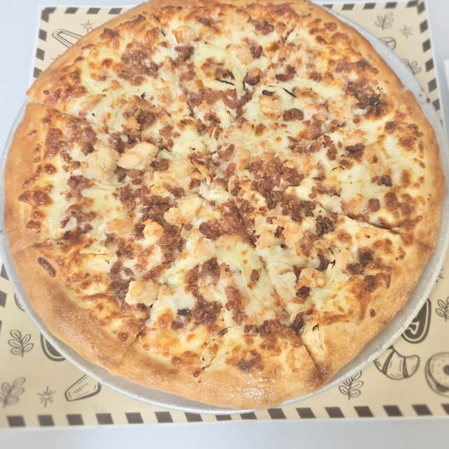 LG Chicken Alfredo Pizza.